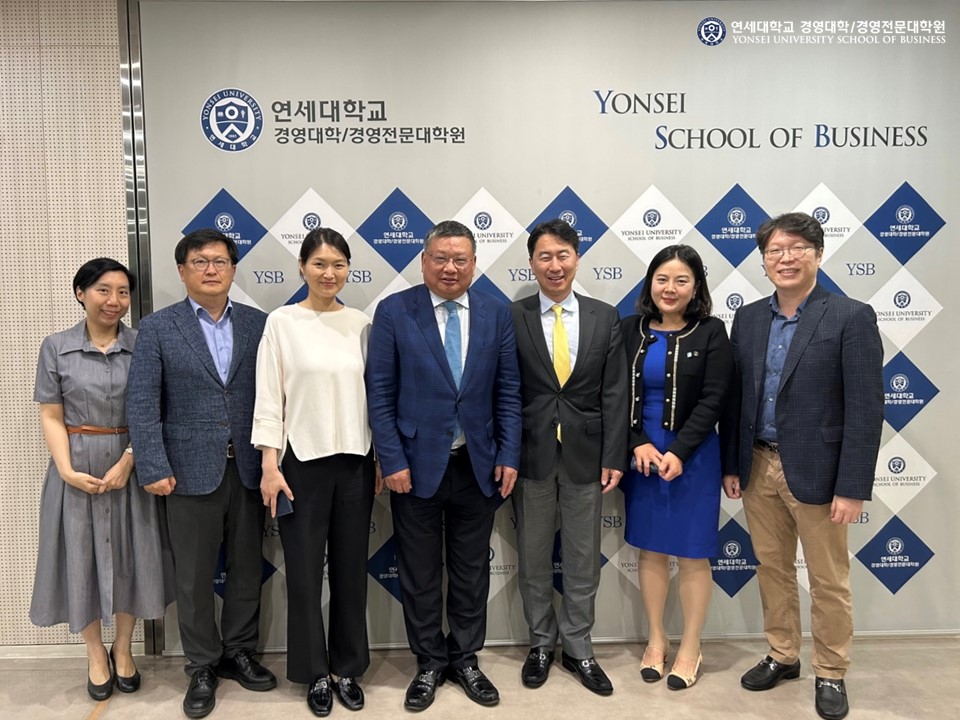 중국 장강상학원(CKGSB) 샹빙 총장 연세대학교 경영대학 방문